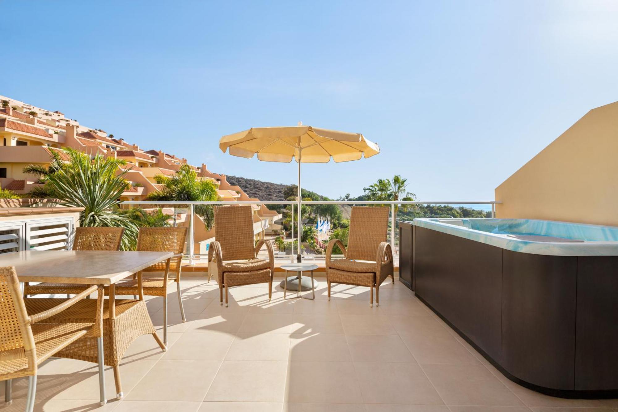 Wyndham Residences Costa Adeje Exterior photo